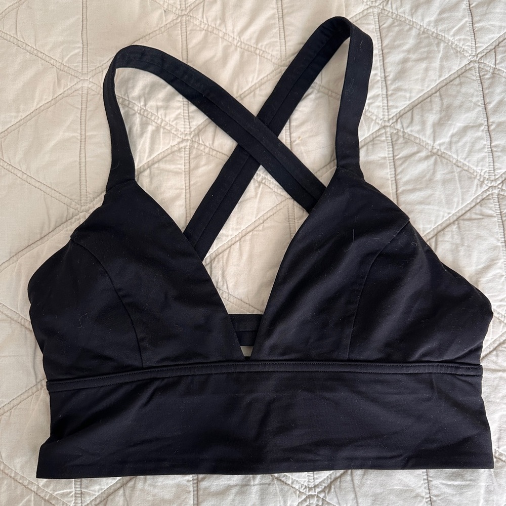 EUC Lululemon Bra Size 6